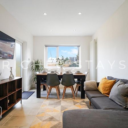 Watford Large 5Br Home - Contractors & Families 外观 照片